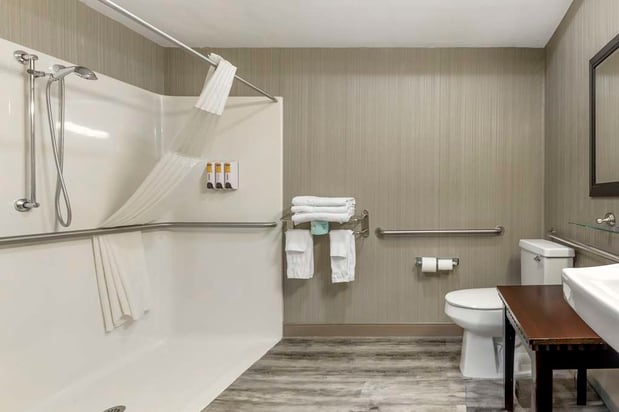 Images Best Western Plus Berkshire Hills Inn & Suites