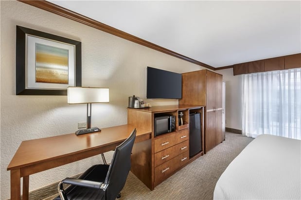 Images Best Western Plus Atrium Inn