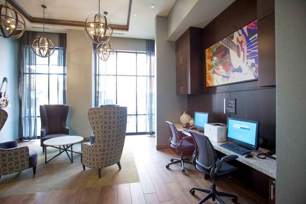Images Hampton Inn & Suites Downtown St. Paul