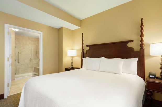 Images Embassy Suites by Hilton Savannah Historic District