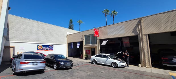 Images North County Independent Audi & VW