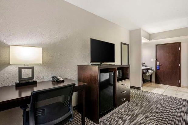 Images Best Western Plus Jonesboro Inn & Suites
