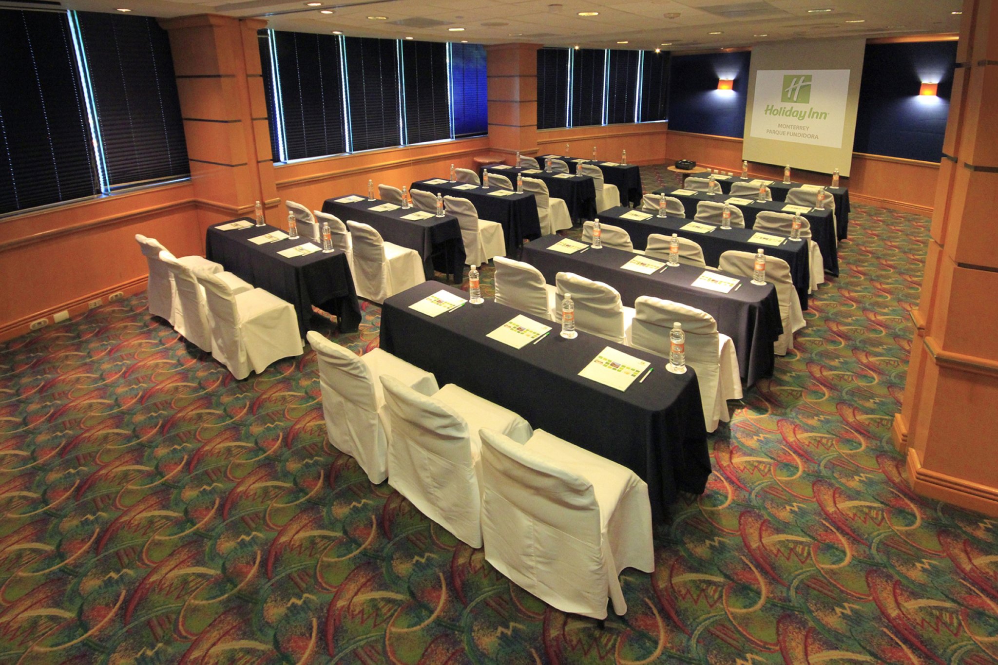 Images Holiday Inn Monterrey-Parque Fundidora by IHG