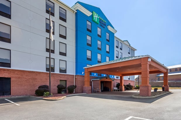 Images Holiday Inn Express & Suites Charleston-Southridge by IHG