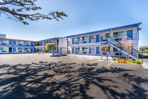 Images SureStay by Best Western Seaside Monterey