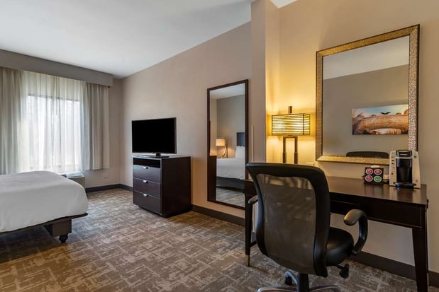 Images Best Western Plus Dalton Inn