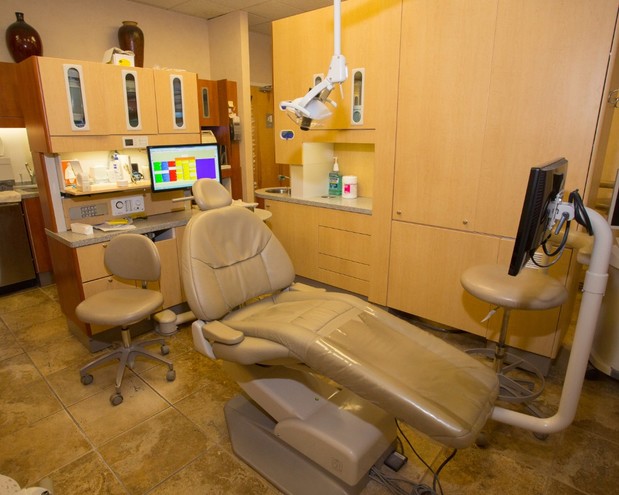 Images Dr. Eric J Aubert, DMD