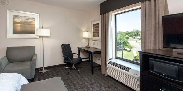 Images Hampton Inn & Suites Seneca-Clemson Area