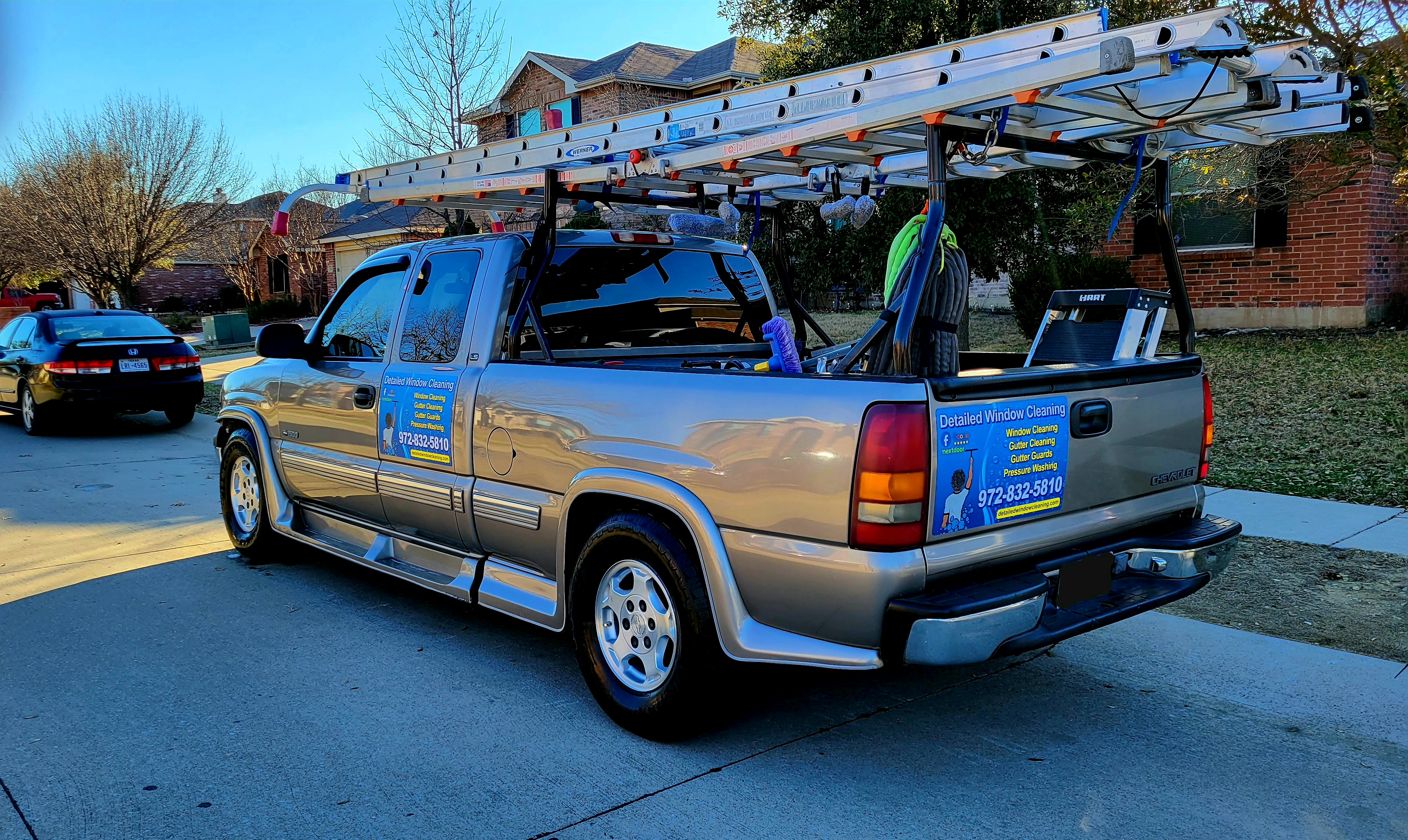 Detailed Window Cleaning Logo