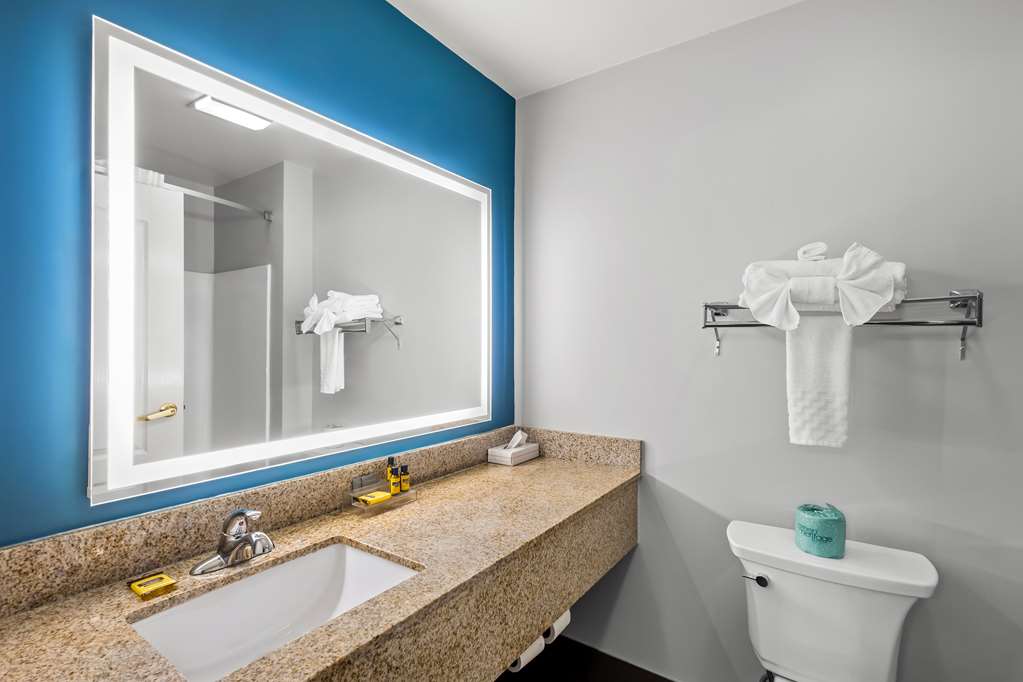 BW FortWayne IN KingSuite
