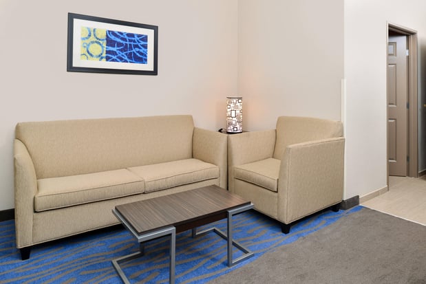 Images Holiday Inn Express & Suites St. Louis West-O'Fallon by IHG