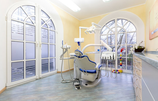 Kieferorthopädische Fachpraxis – Dr. Patricia Friegel-Oeder, Hauptstraße 126a in Sundern (Sauerland)