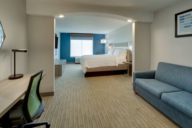 Images Holiday Inn Express & Suites Hinesville East - Fort Stewart by IHG
