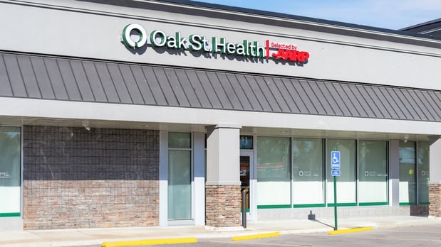 Images Oak Street Health Garnett Plaza Primary Care Clinic