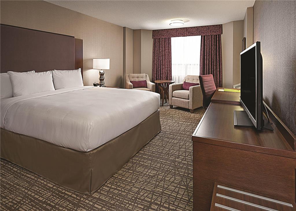 Images DoubleTree by Hilton Hotel West Edmonton