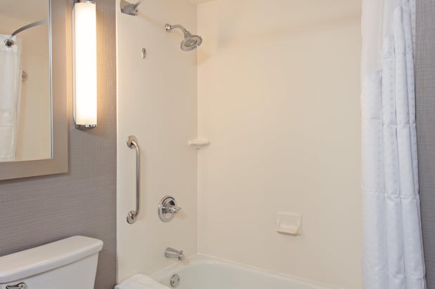 Images Holiday Inn Express & Suites San Francisco Fishermans Wharf by IHG