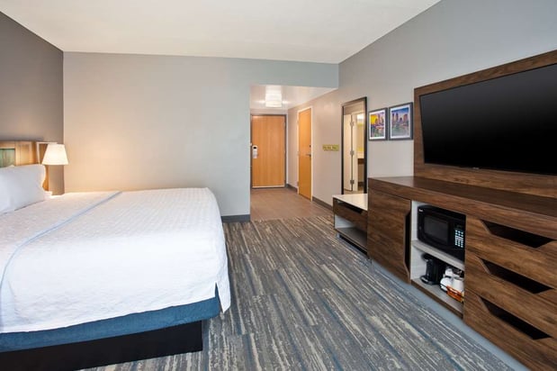 Images Hampton Inn & Suites Tampa East (Casino Area)