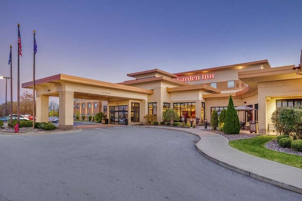 Images Hilton Garden Inn Milwaukee Airport