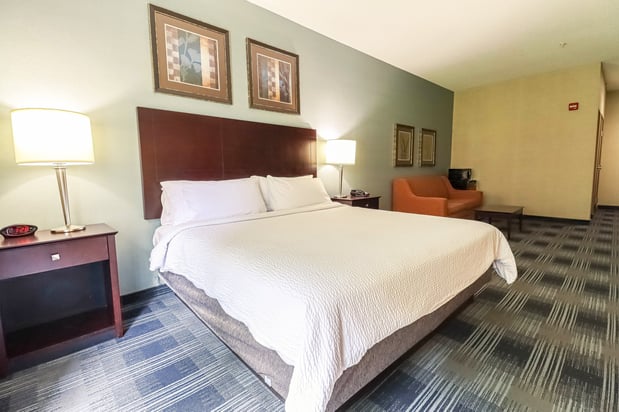 Images Holiday Inn Express & Suites Meriden by IHG