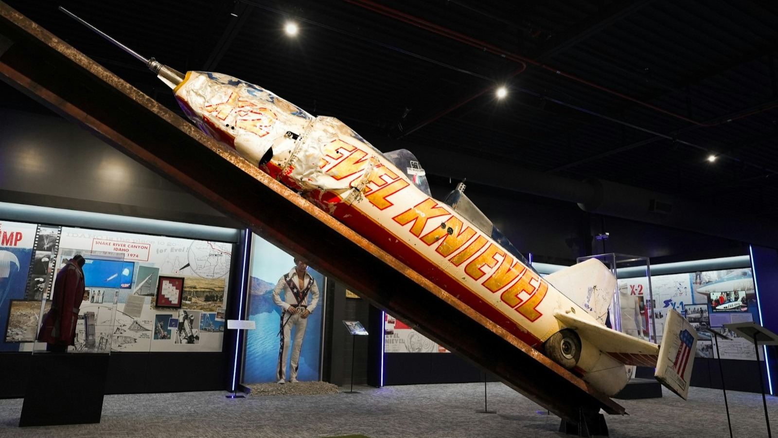 Discover family-friendly things to do in Las Vegas with group activities and fun attractions for all 