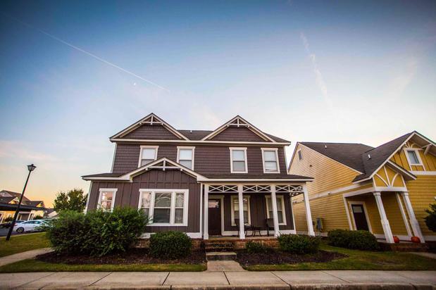 Images The Cottages at Lake Tamaha - Student Housing