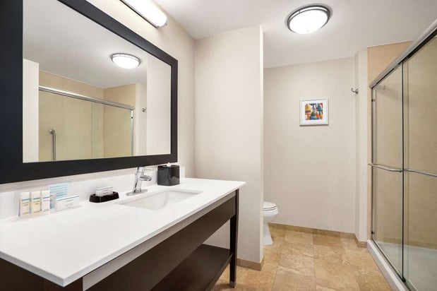 Images Hampton Inn Portland Downtown - Waterfront