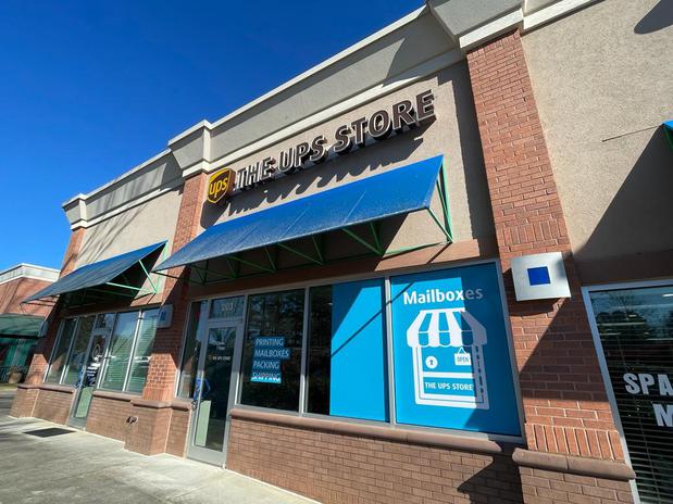 Images The UPS Store