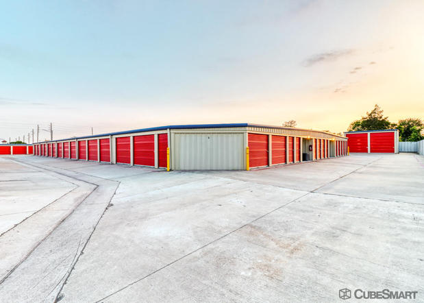 Images CubeSmart Self Storage