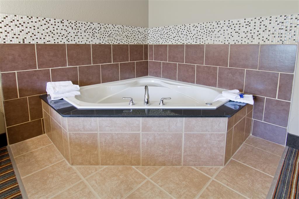 Images Best Western Plus Woodstock Inn & Suites