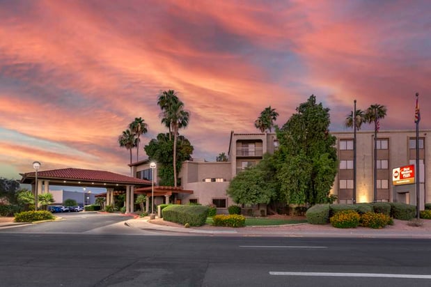 Images Best Western Plus Scottsdale Thunderbird Suites