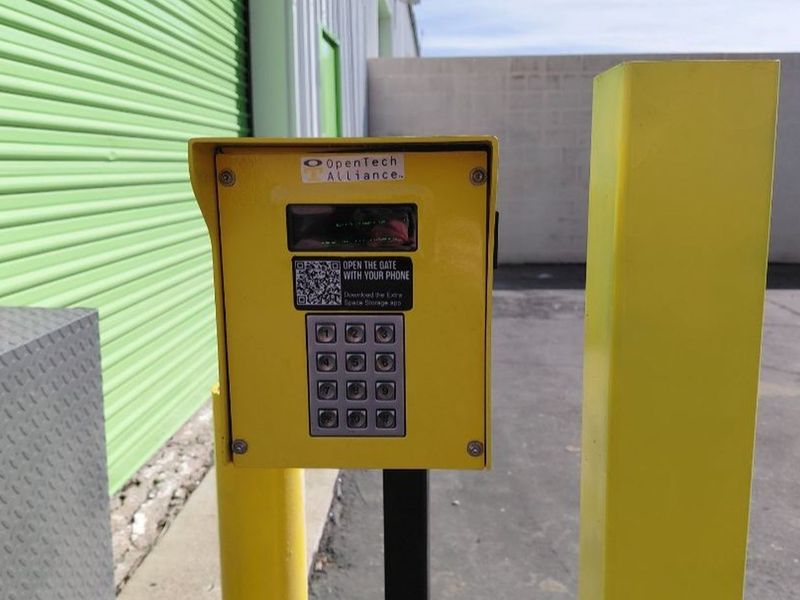 Images Extra Space Storage