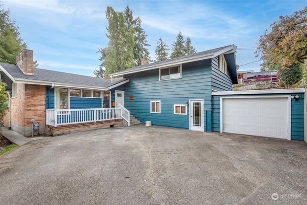 Images Tiffany Weil- Real Estate Broker/Tacoma, WA