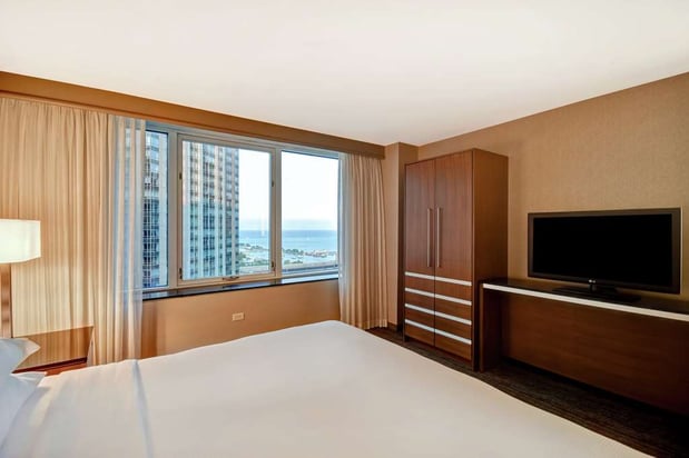 Images Embassy Suites by Hilton Chicago Downtown Magnificent Mile