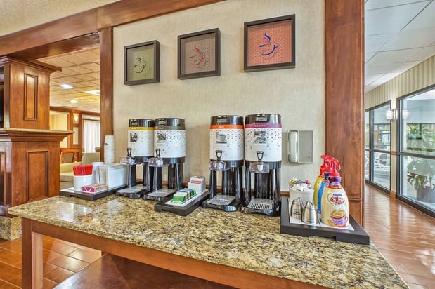 Images Hampton Inn Detroit/Belleville-Airport Area