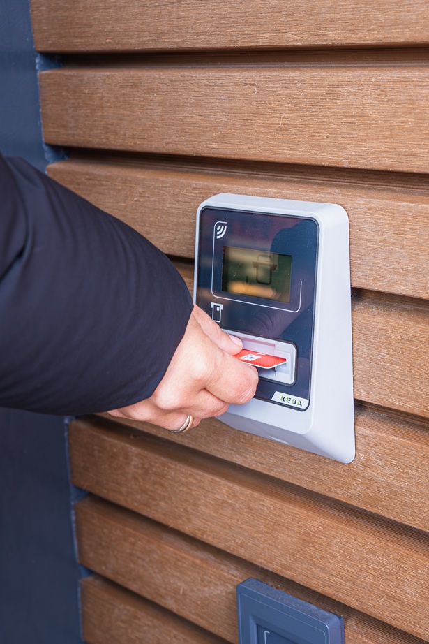 Amalys nahkauf Box, Dorfplatz/ Negenborner Straße in Golmbach