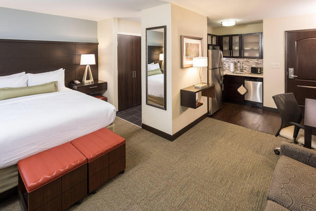 Images Staybridge Suites Omaha West, an IHG Hotel
