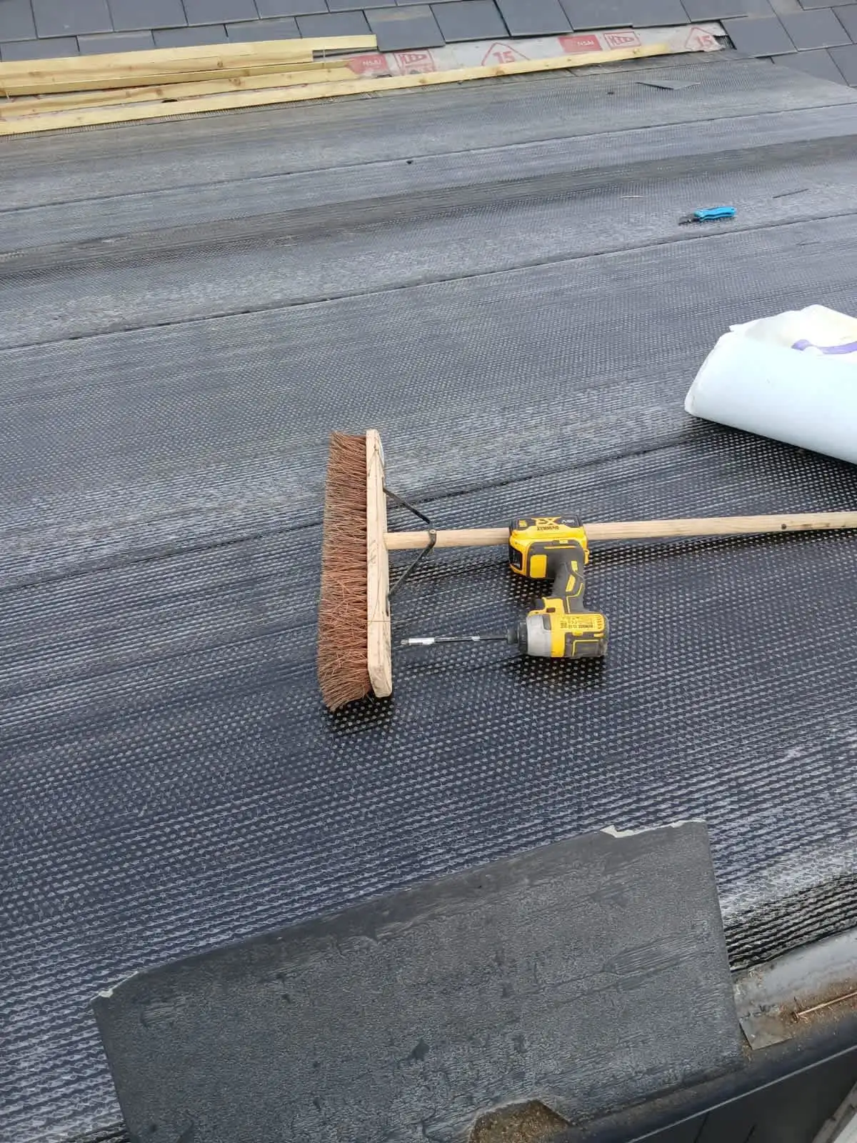 Images Stars Roofing Ltd