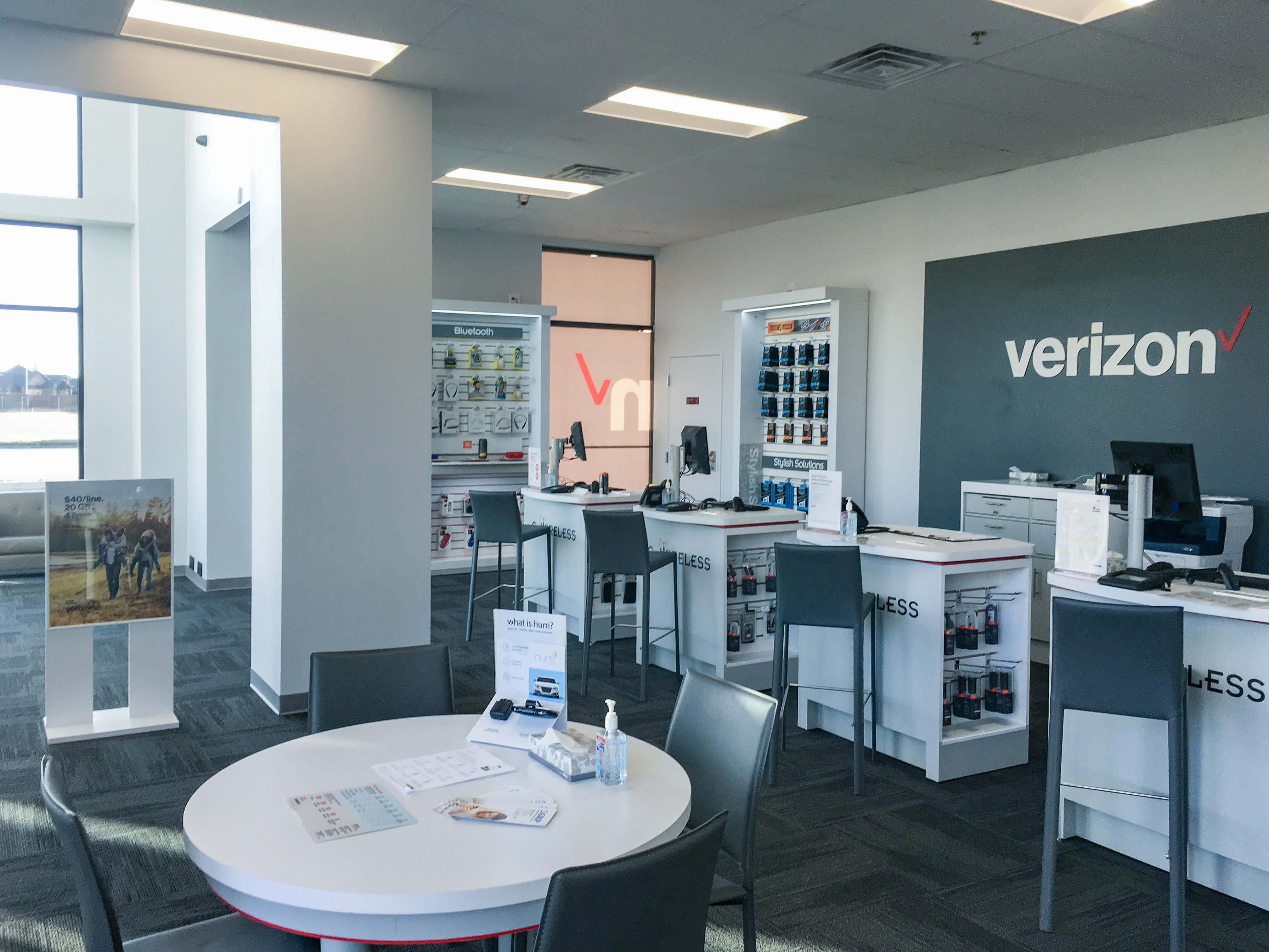 Verizon Authorized Retailer – GoWireless Photo