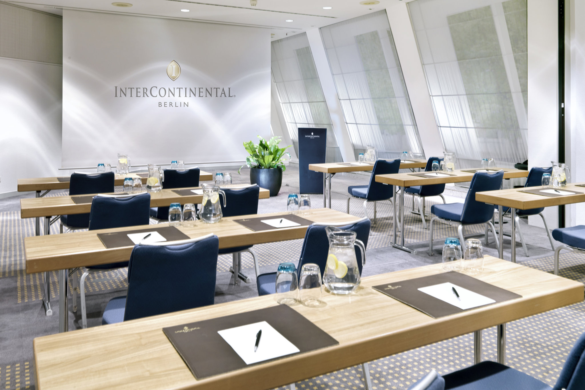InterContinental Berlin by IHG, Budapester Strasse 2 in Berlin