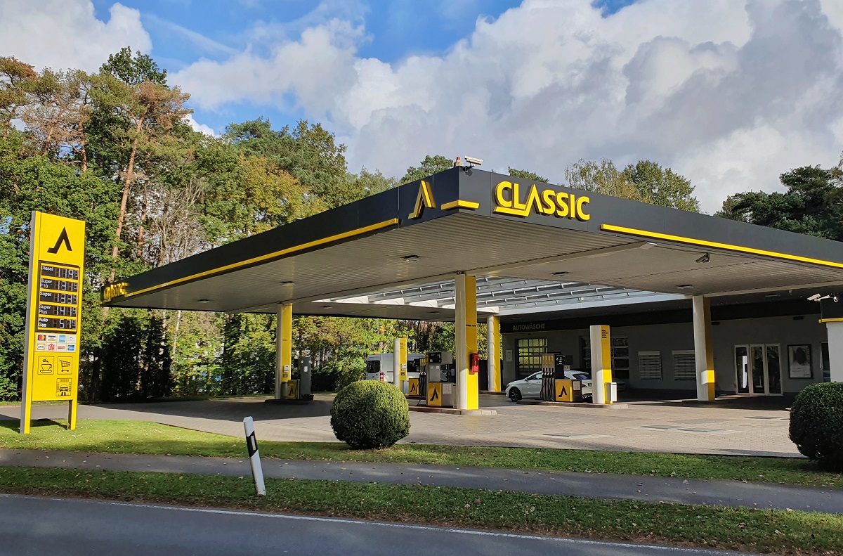 Kundenbild groß 1 CLASSIC Tankstelle
