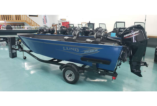 Staples Sports Lincoln Image