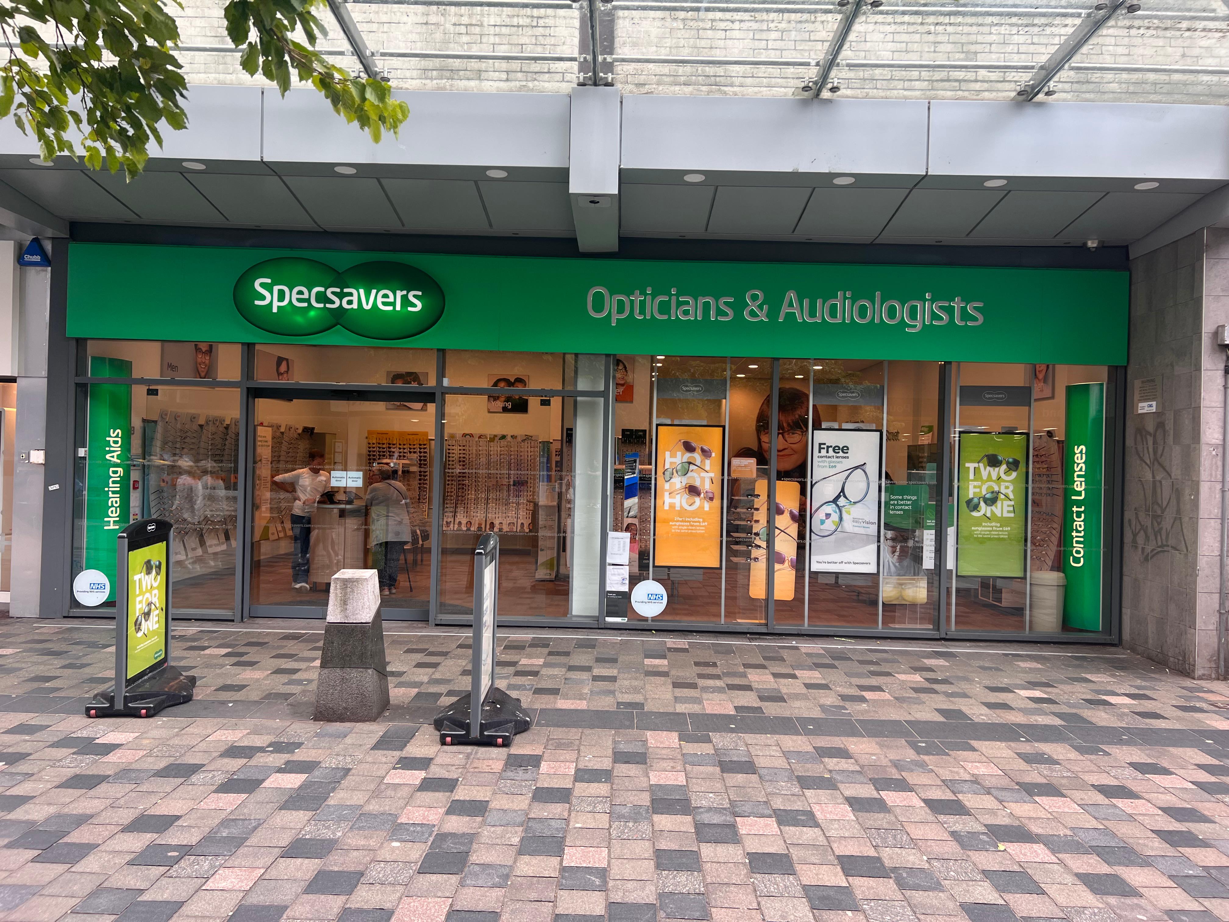 Specsavers Opticians and Audiologists - Sauchiehall Street Specsavers Opticians and Audiologists - Sauchiehall Street Glasgow 01413 414940