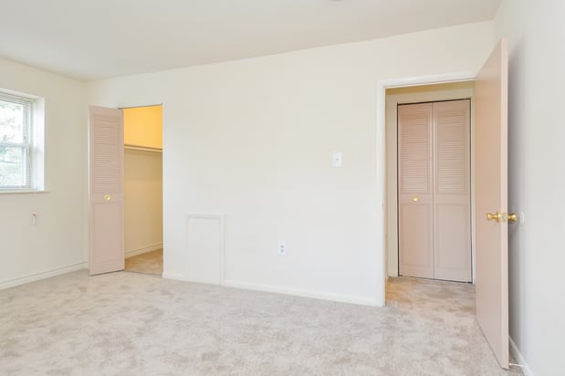 Images Newport Village Apartments