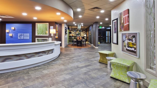Images Holiday Inn Express Atlanta Galleria-Ballpark Area by IHG
