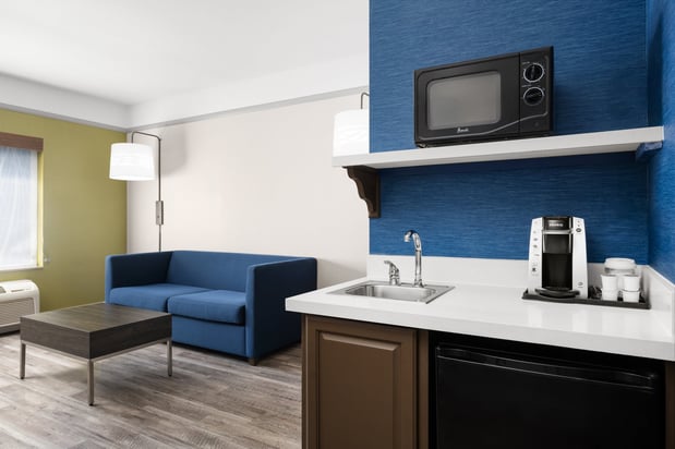 Images Holiday Inn Express & Suites San Dimas by IHG