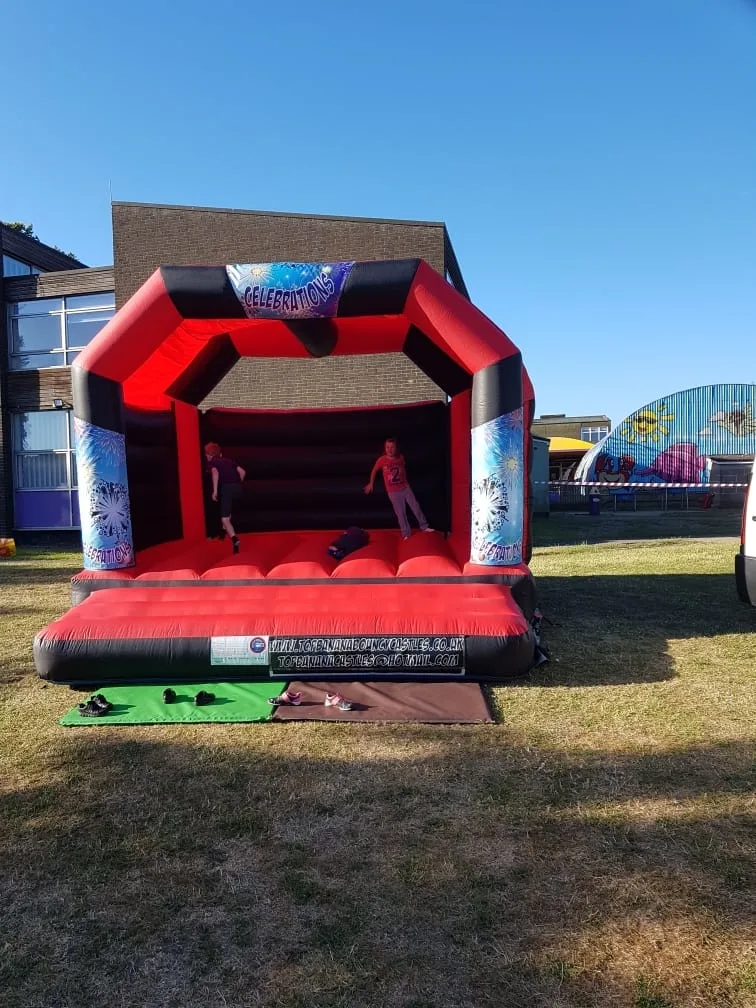 Images Top Banana Bouncy Castles