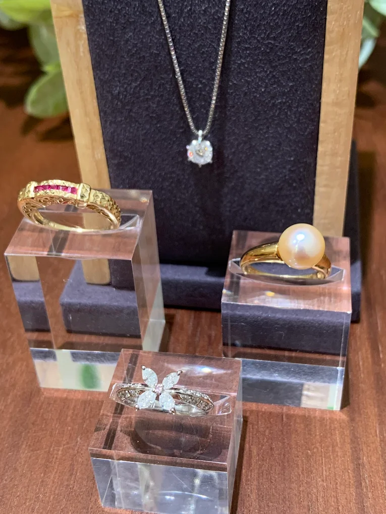 Images KOMEHYO（コメ兵）買取センターデパート リウボウ