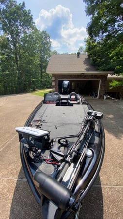 Images Fisher Davis' guide service