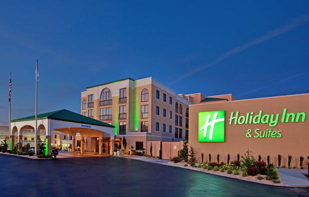 Images Holiday Inn & Suites Springfield - I-44, an IHG Hotel
