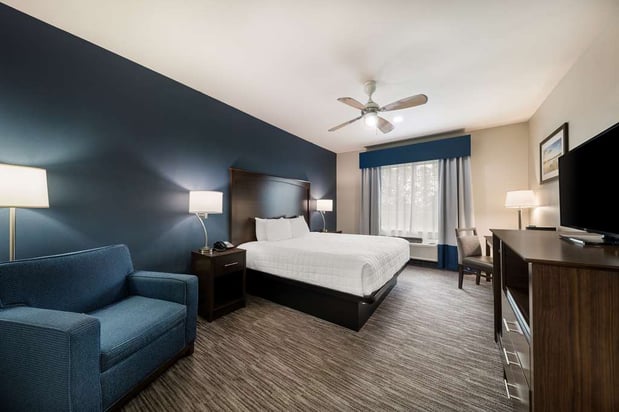 Images Best Western Plus Lake Dallas Inn & Suites